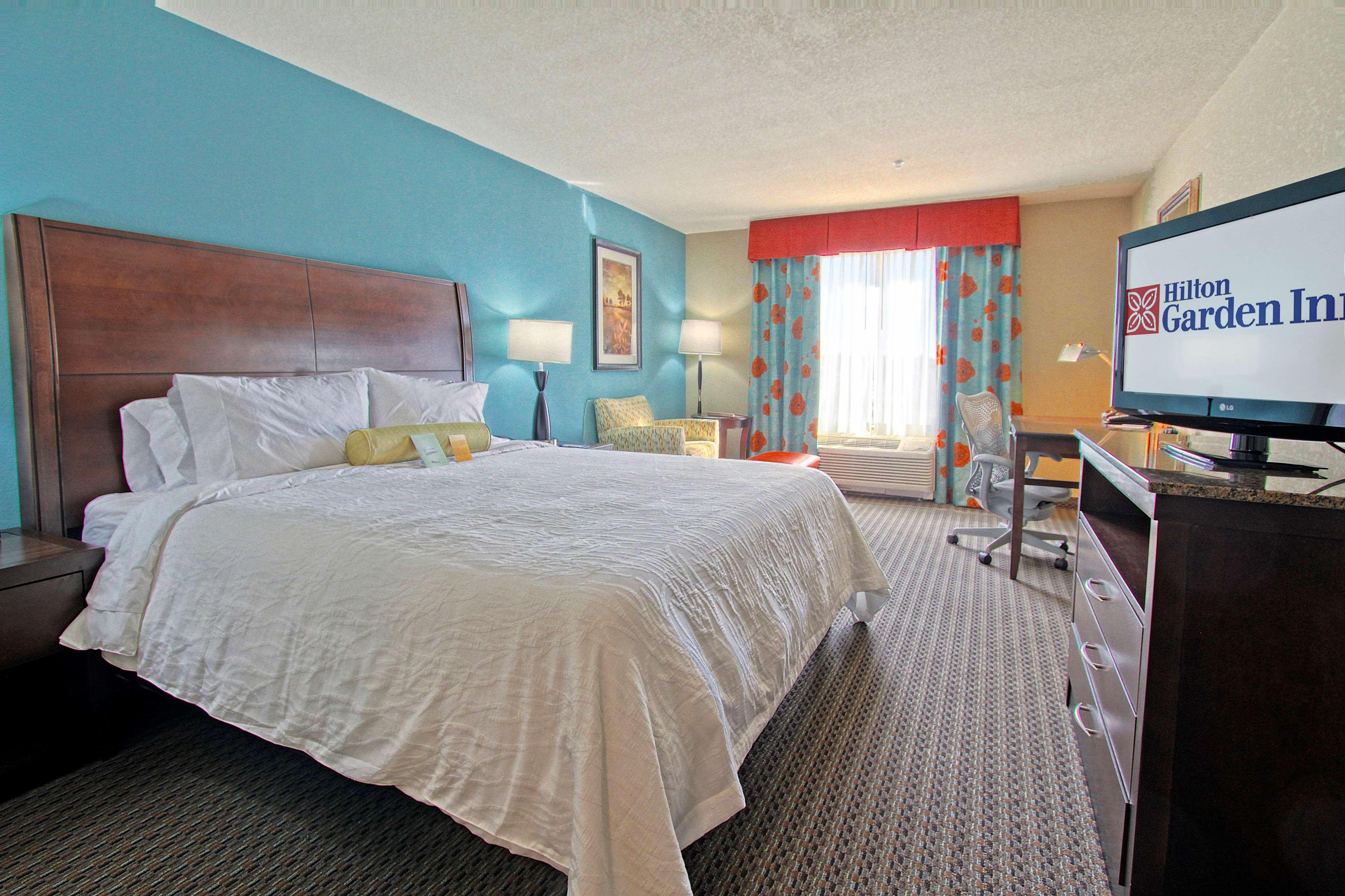Hilton Garden Inn Midtown Tulsa Exterior foto