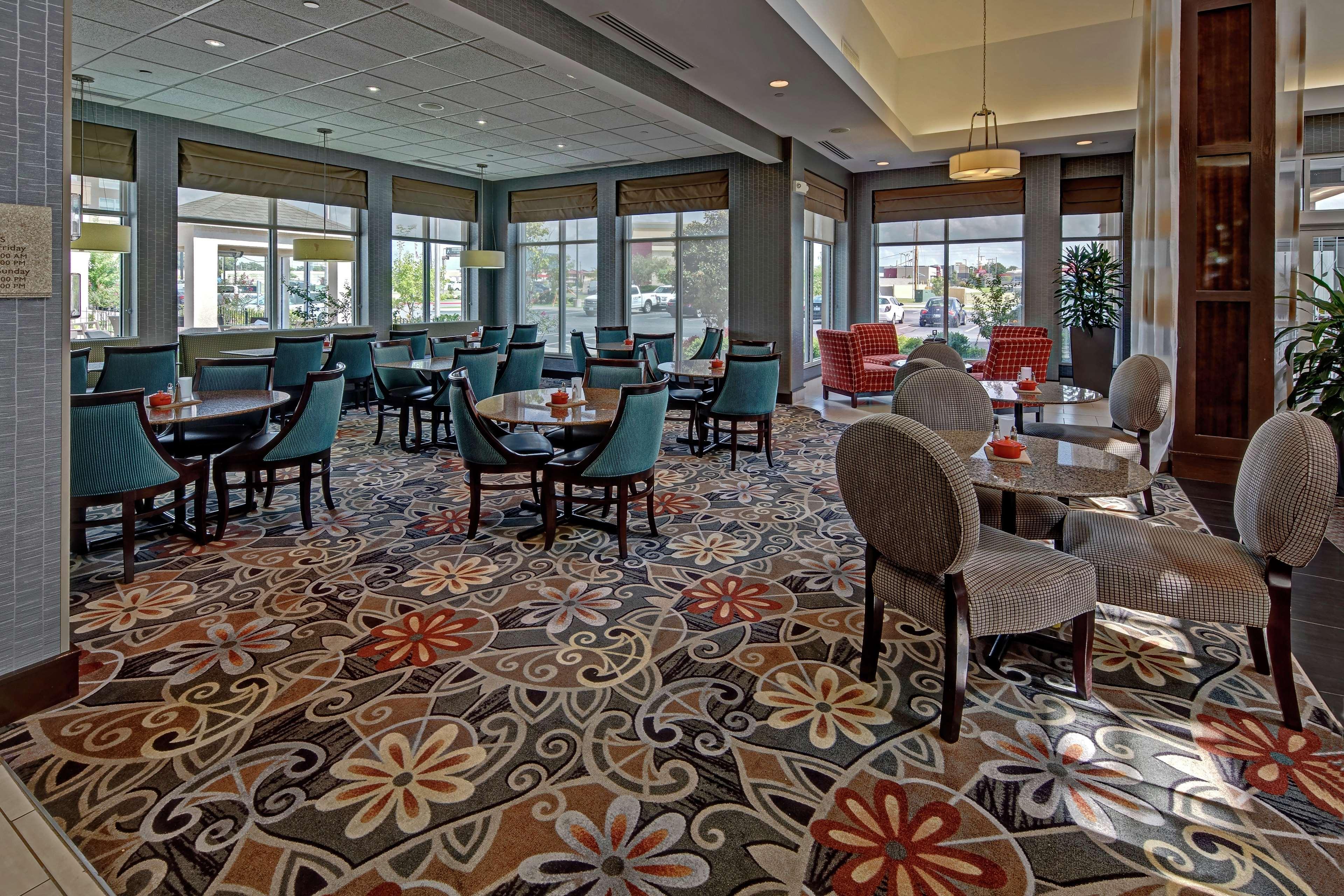 Hilton Garden Inn Midtown Tulsa Exterior foto