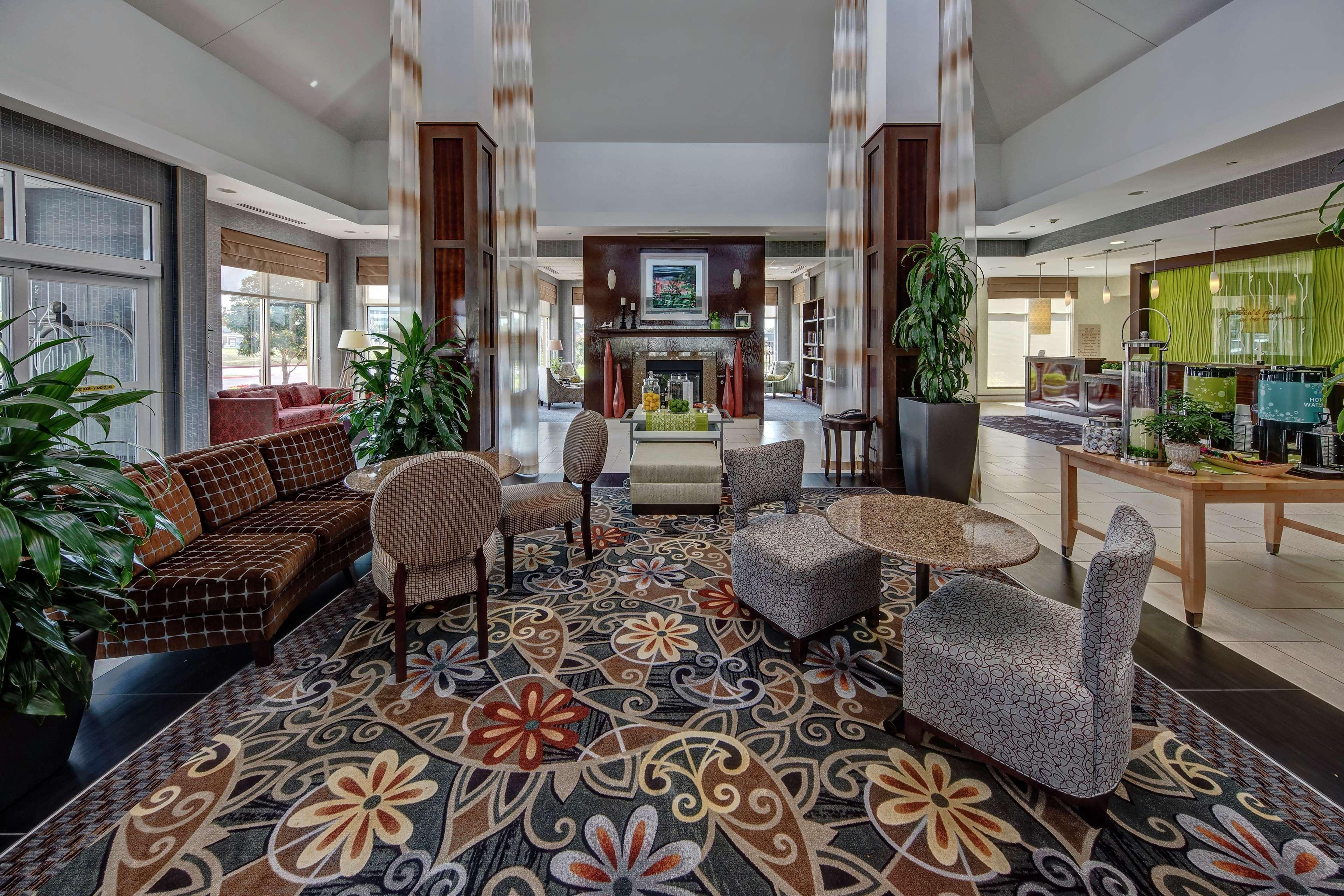 Hilton Garden Inn Midtown Tulsa Exterior foto